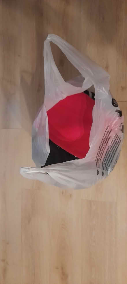 Photo of free Bag of women clothing (EH16) #1