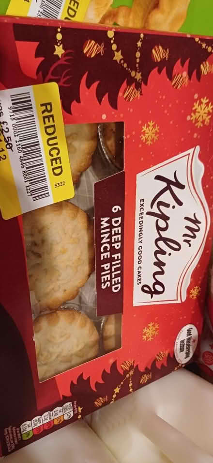 Photo of free Mr.Kipling 6 deep filled mince pies (M1 city center) #1