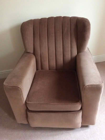 Photo of free Armchairs 1950s (Shefford SG17) #2