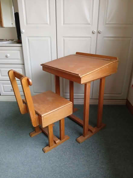 Photo of free Desk & Chair (Sandside LA7) #1