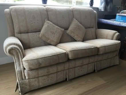 Photo of free 3 seater sofa (Harwell OX11) #1
