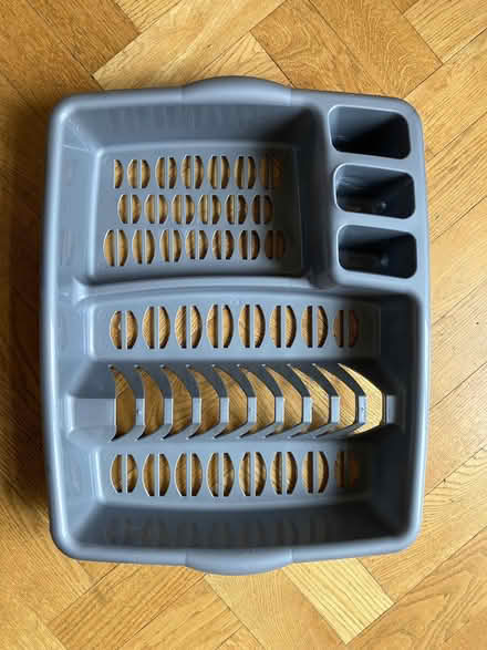 Photo of free Dish draining rack (Canonbury N1) #1