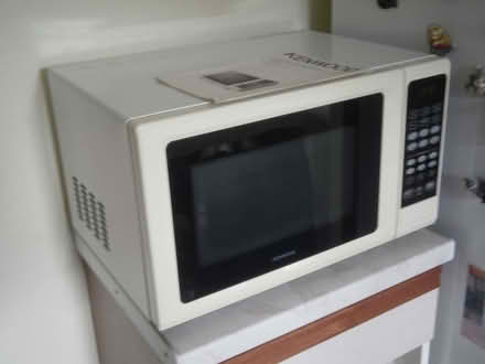 Photo of free Microwave oven (Netherfield, Kendal LA9) #1