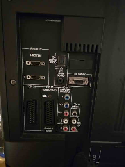 Photo of free TV Toshiba 37XV55D (Finchley Central) #3