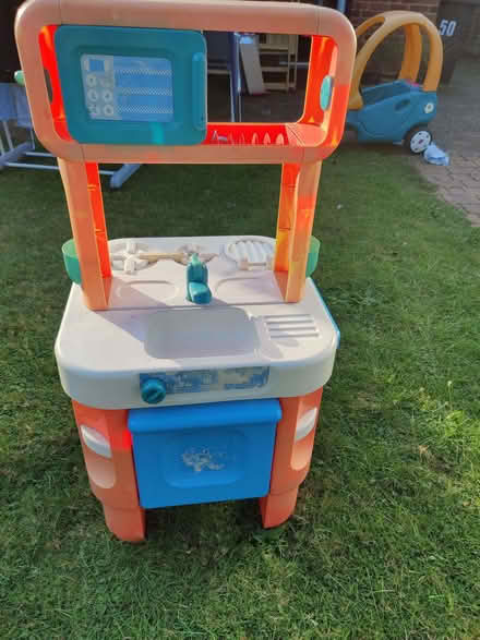 Photo of free Play kitchen (North Tonbridge TN10) #2