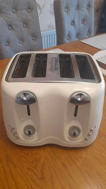 Photo of free Russell Hobbs, 4 slice toaster (Whissendine) #2