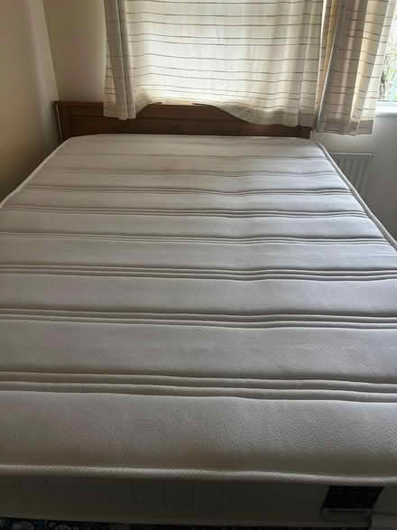 Photo of free Queen size mattress (Venniet Close) #1