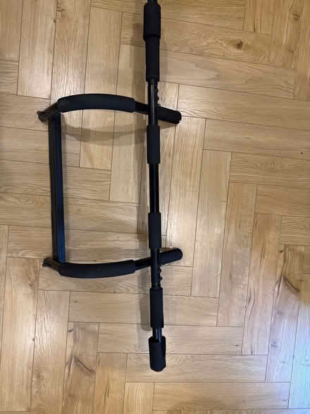 Photo of free Press up / pull up bar (Oxton, CH43) #1