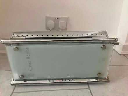Photo of free WORKING Russell Hobbs Toaster (Bloomsbury WC1H) #1