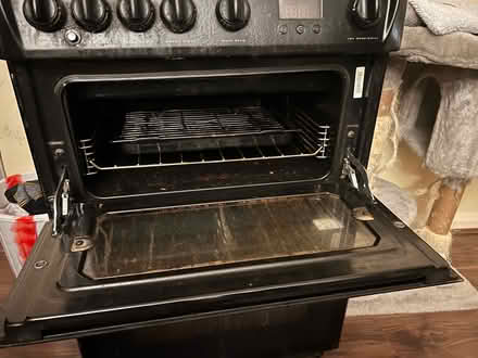 Photo of free Hotpoint Gas cooker (Aldgate E1) #3