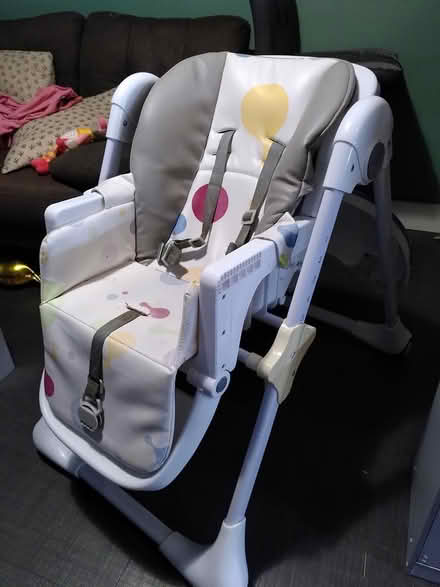 Photo of free High chair (billericay CM12) #3