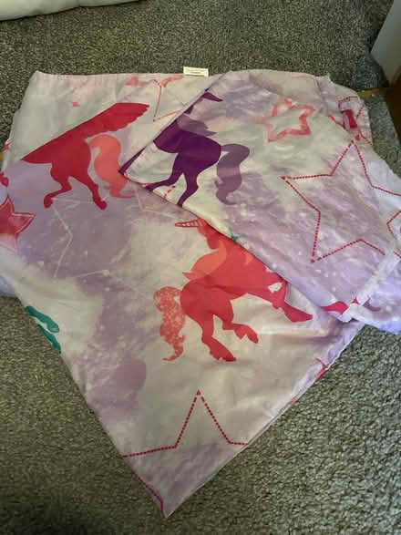 Photo of free Single unicorn duvet cover (Sunnyhurst, Darwen (BB3)) #1