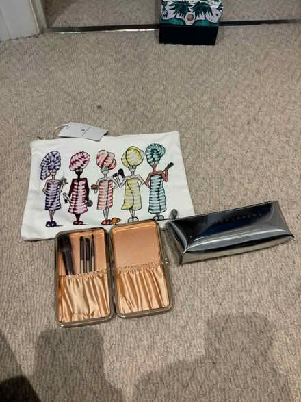 Photo of free 2 x cosmetics bags & brush set (Chiswick, W4) #2