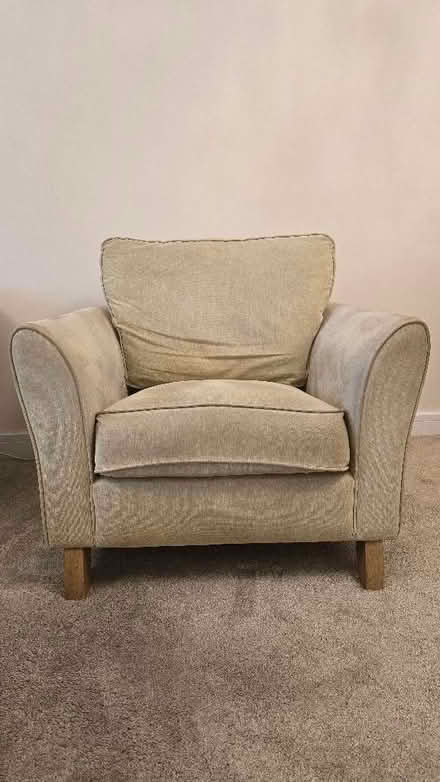 Photo of free Armchair (Aston S26) #2
