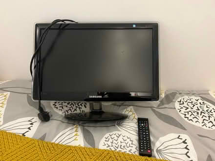 Photo of free Samsung tv (Cm120tb) #3