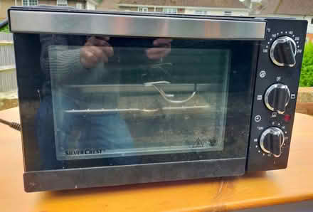 Photo of free Small oven (Seaford BN25) #1