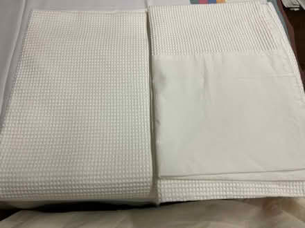 Photo of free Single sized duvet cover with matching pillow case (Lawford CO11) #1