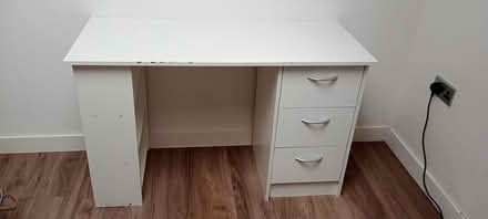 Photo of free Desk (Ab11) #1