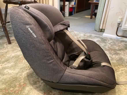 Photo of free Maxi-Cosi Pearl 2 way car seat (Netherton) #2