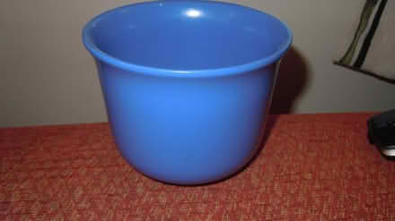 Photo of free Plant pot, Bowl, Bathroom Set (langport) #1