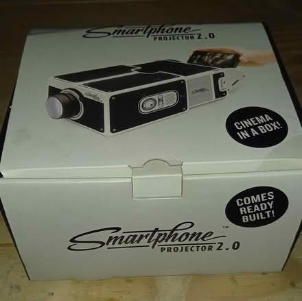 Photo of free Smartphone Projector 2.0 (Bristol BS32) #1