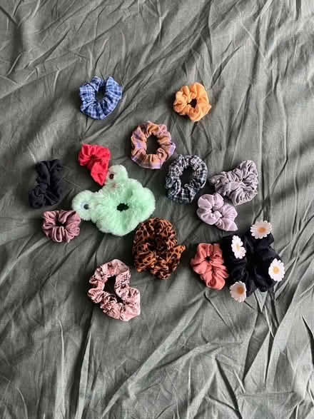 Photo of free Assorted hair scrunchies and clips (Haresfinch WA11) #3