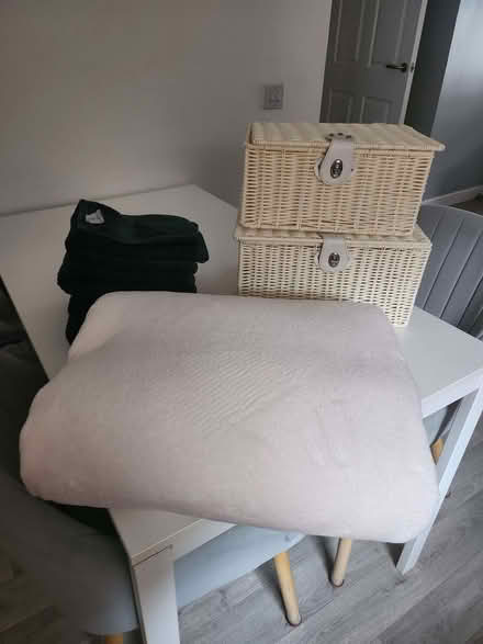 Photo of free Bundle of houseware goods (Seaside BN22) #1