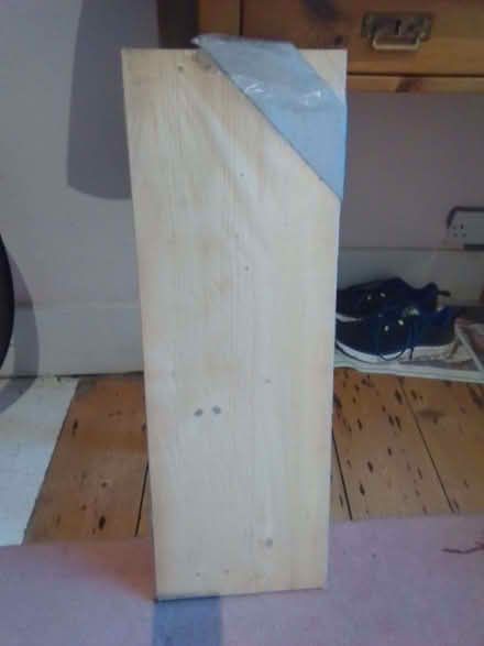 Photo of free Wooden shelf (Streatham Park SW16) #1