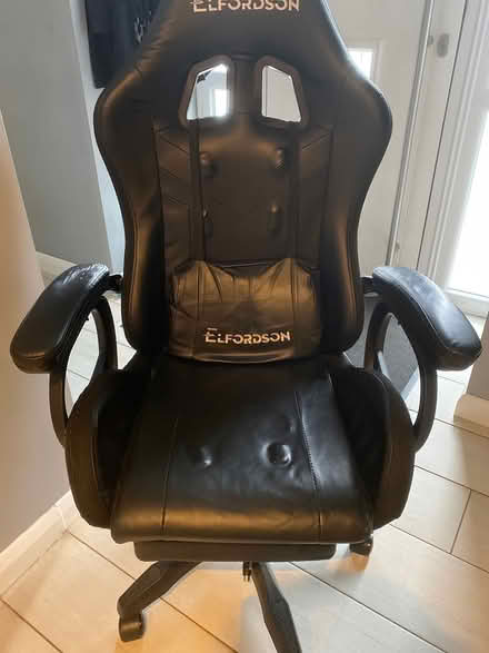 Photo of free Gaming Chair (Shepperton TW17) #1