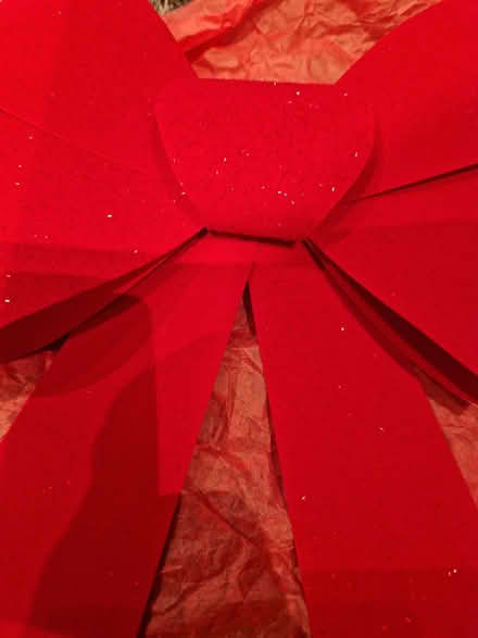 Photo of free Red Glitter Christmas Tree Topper (Shinfield RG2) #1