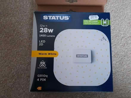 Photo of free CFL 2D lamp replacement (kendal LA9) #4