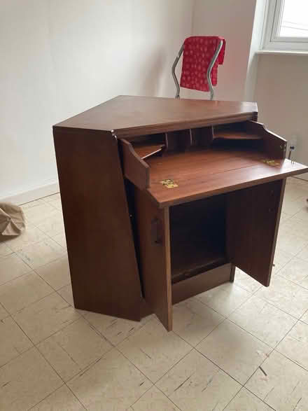 Photo of free Corner cabinet (Horndean) #4