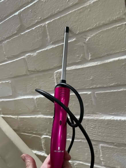 Photo of free Hair curler wand (Laindon SS155NL) #1