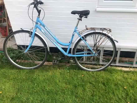 Photo of free Ladies bike (King's Hedges Ward CB4) #1