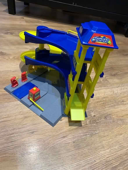 Photo of free Garage for toy cars (GU12) #3