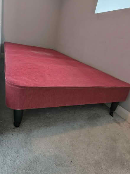 Photo of free Single bed and 2 mattresses (SS16) #1