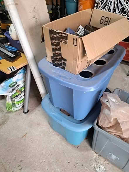 Photo of free hydroponic equipment (Oakville, Ontario) #1