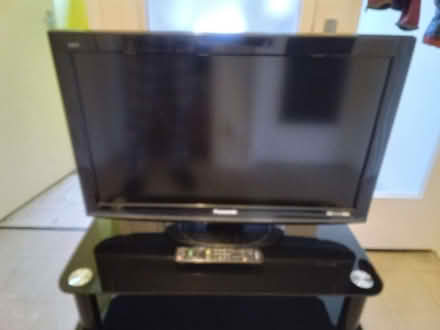 Photo of free PANASONIC 32" TV with remote (Brickhill MK41) #1