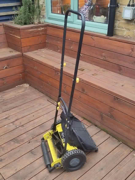 Photo of free Manual push lawnmower (Thornton Heath CR7) #1