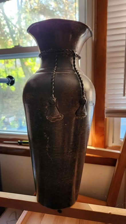 Photo of free Vase (as is) (Haledon, NJ) #1