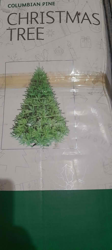 Photo of free christmas tree (Lakeside B98) #2