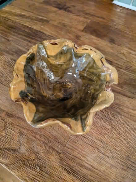 Photo of free Small hand made bowl (Brentford TW80NP) #2