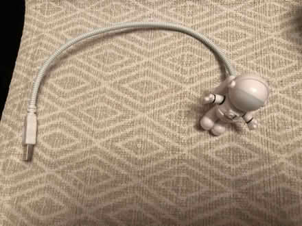 Photo of free USB astronaut laptop light (SM4) #1