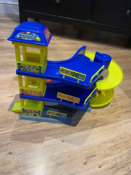 Photo of free Garage for toy cars (GU12) #1