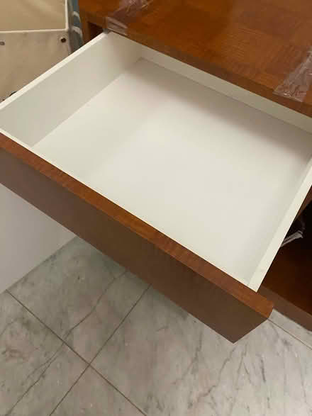 Photo of free Computer desk FiDi (Financial District 10005) #3