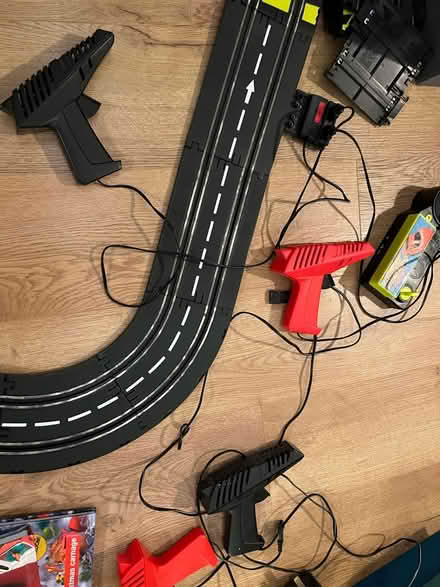 Photo of free Scalextric-type race track (Luton, LU3) #4