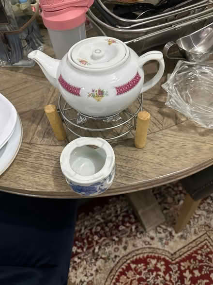 Photo of free Kitchen stuff (N11 1SZ) #3