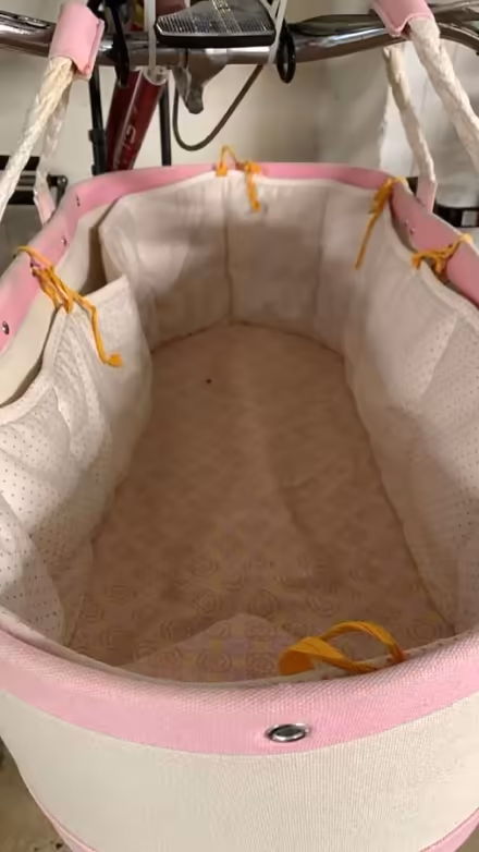 Photo of free bassinet (16 Street & First Ave Manhatta) #2
