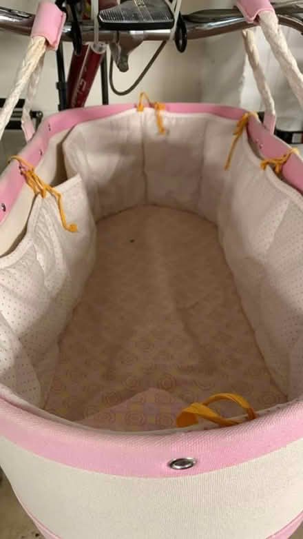 Photo of free bassinet (16 Street & First Ave Manhatta) #2
