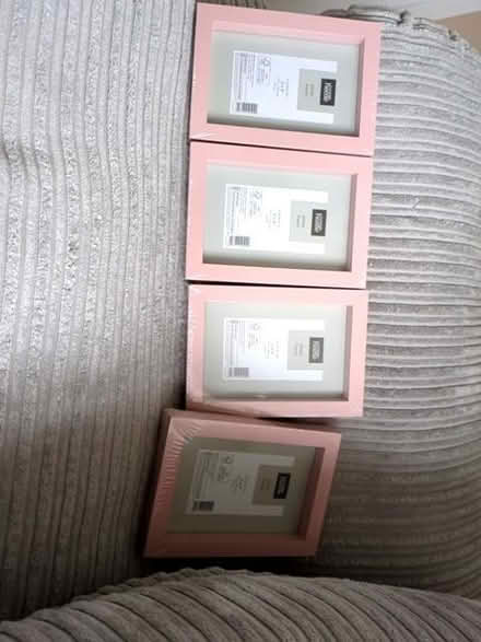 Photo of free 4 photo frames (Loughton IG10) #1